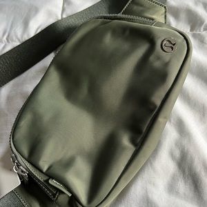 Lulu Belt Bag- Green